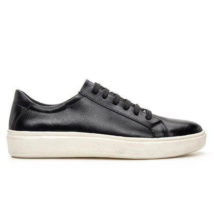Casual Leather Trainer with Black Laces